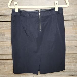 Bebe Women's Black Knee Length Back Exposed Zipper Pencil Skirt 8 Y2K Yet Modern